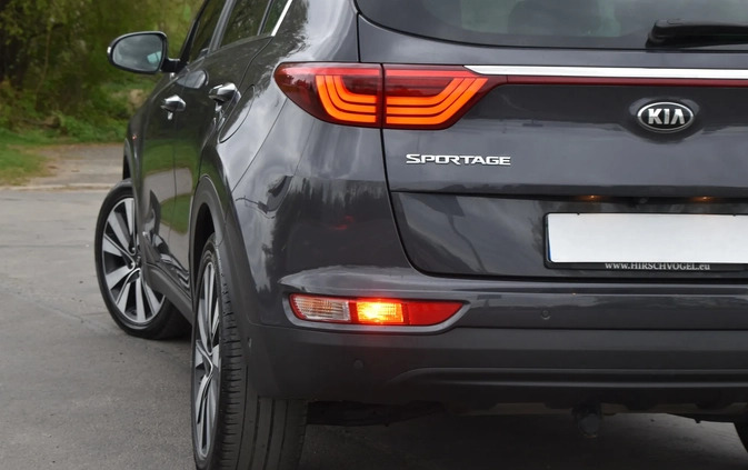 Kia Sportage cena 66900 przebieg: 200000, rok produkcji 2016 z Wojnicz małe 781